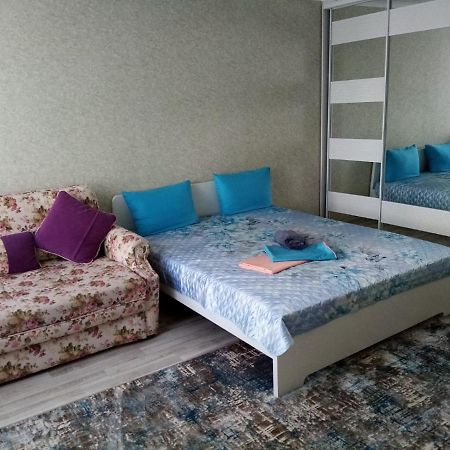 אוראל Кунаева 55 מראה חיצוני תמונה